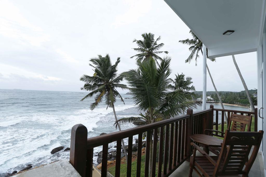 Rock Fort Beach Resort Unawatuna Habitación foto